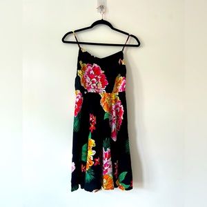 Floral Old Navy Dress - like new!